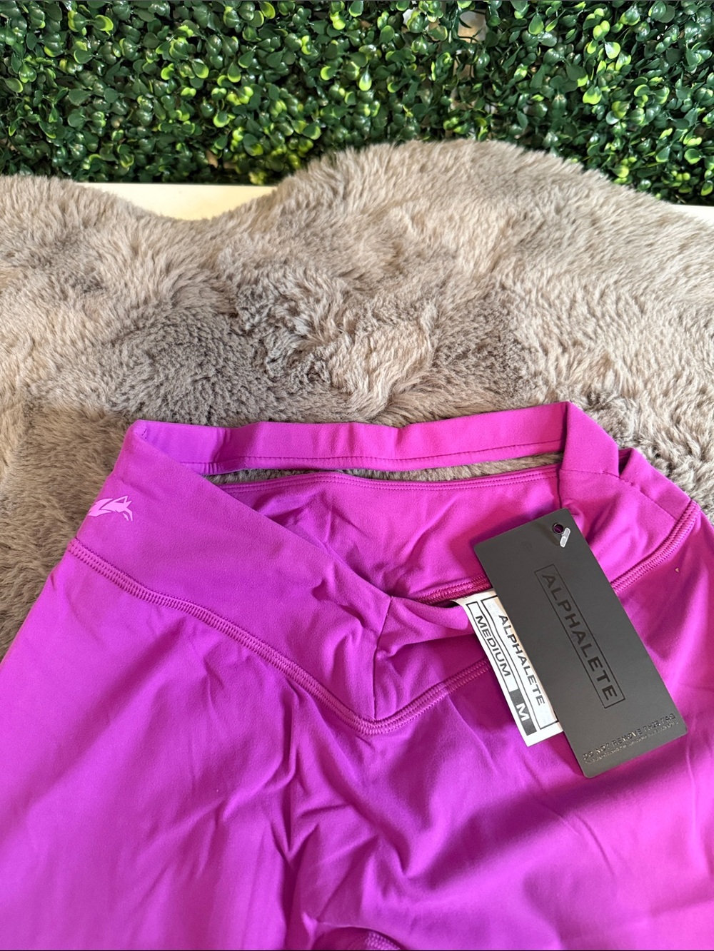 NWT Alphalete Leggings size medium - Picture 2 of 5